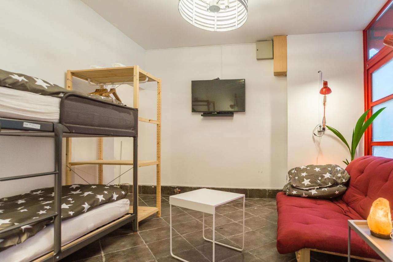 Appartamento Apartma N'Poznam Lubiana Esterno foto